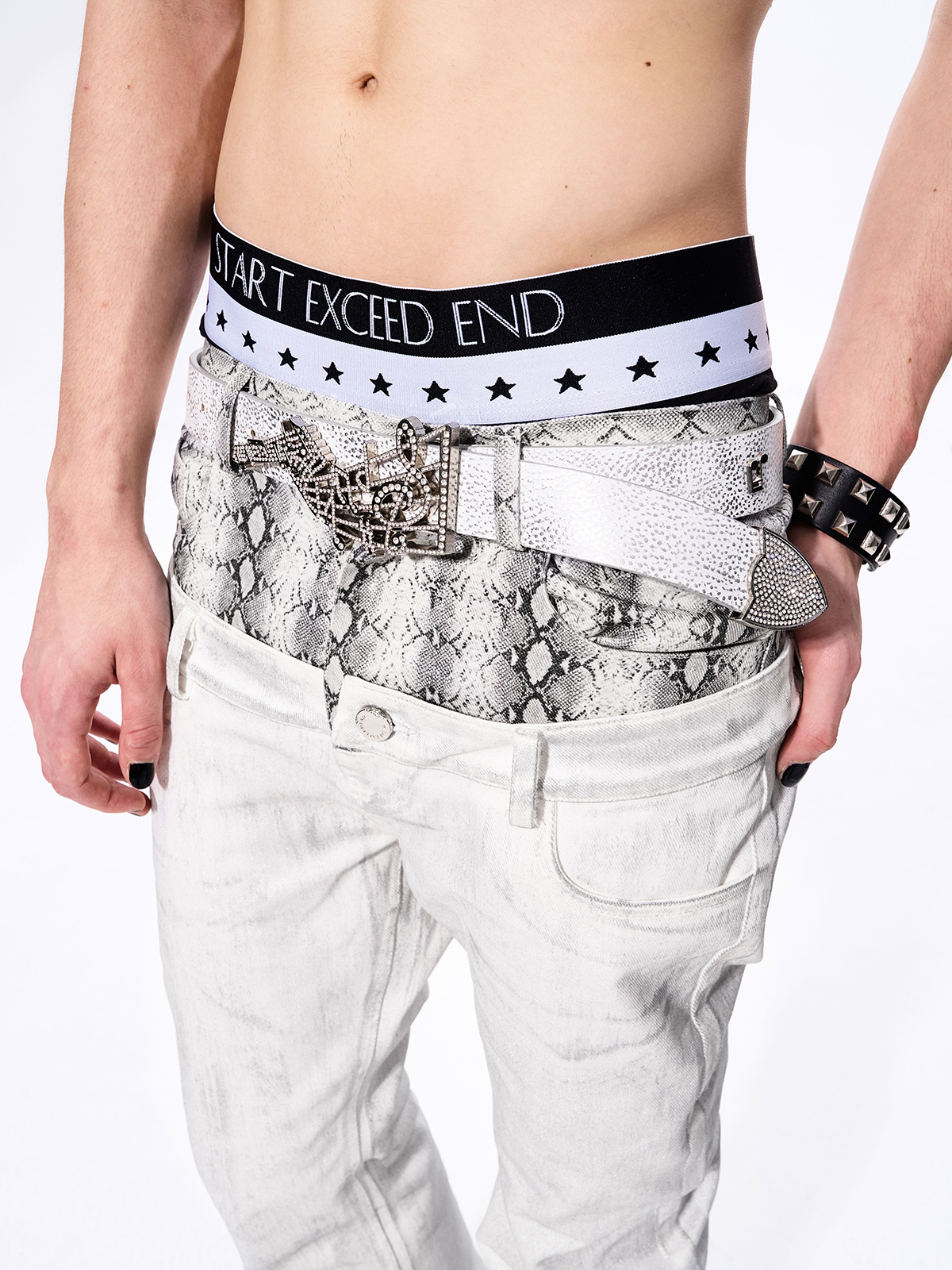RHINESTONE MUSIC NOTE LEATHER BELT-WHITE
