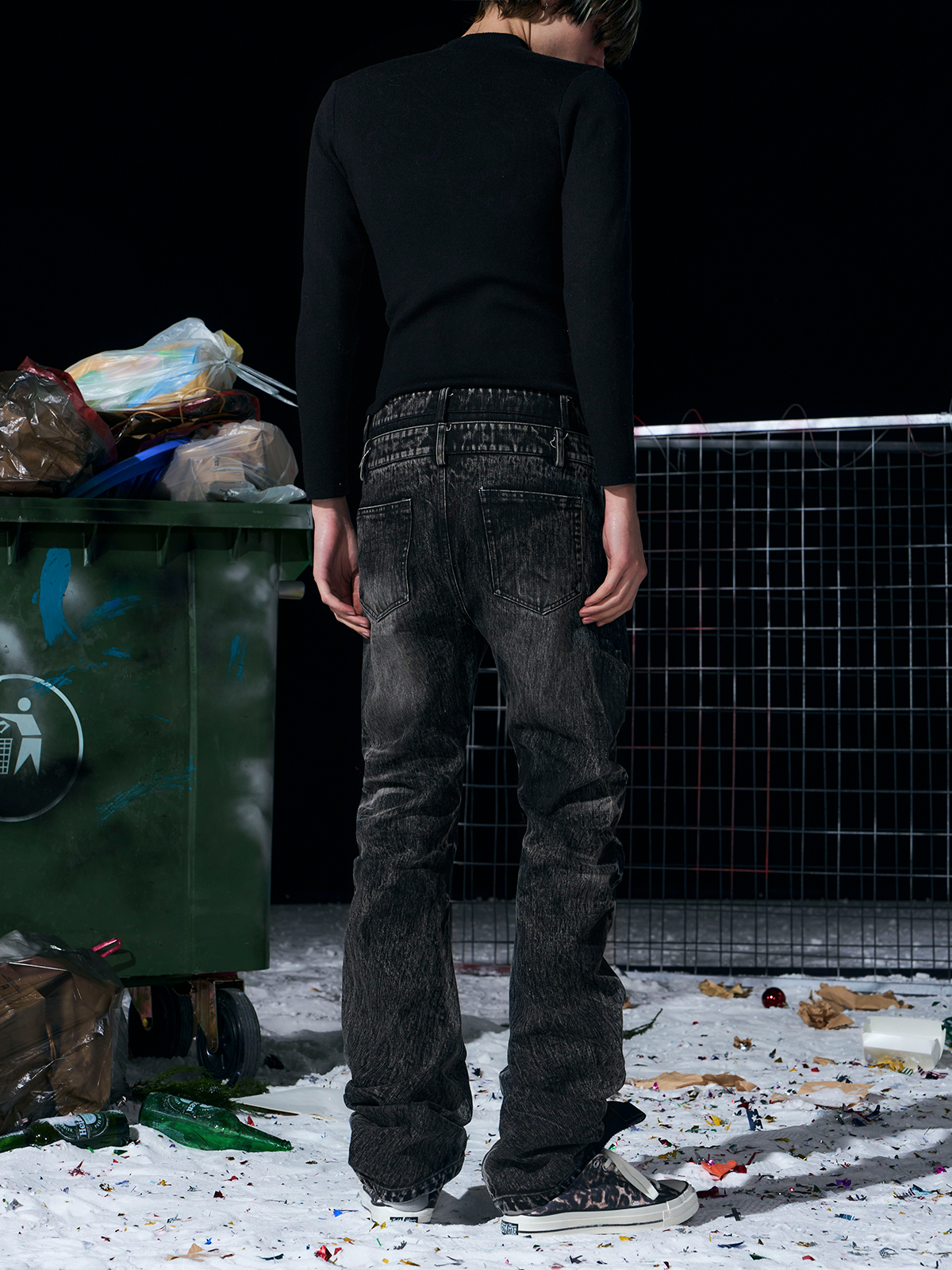 WASHED BLACK DOUBLE WAISTBAND STACKED FLARED JEANS