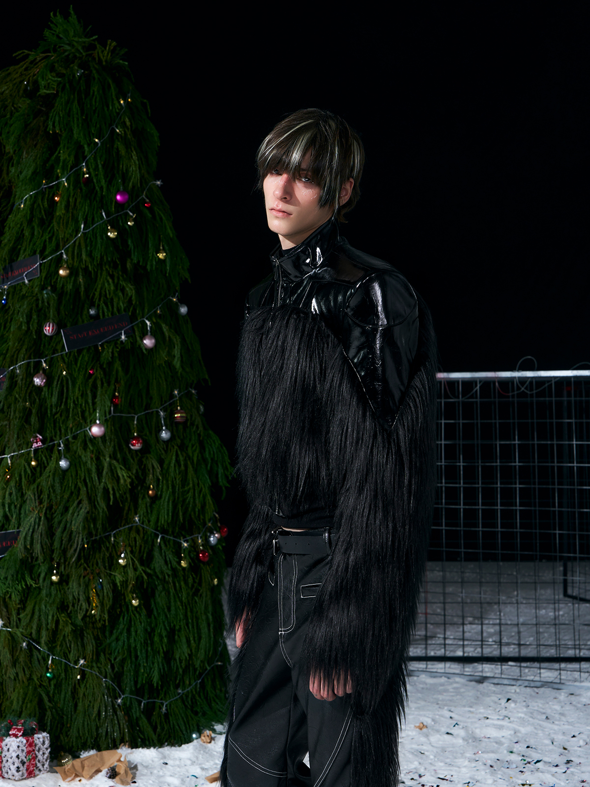 SHAGGY FAUX FUR PANEL CROPPED LEATHER JACKET-BLACK