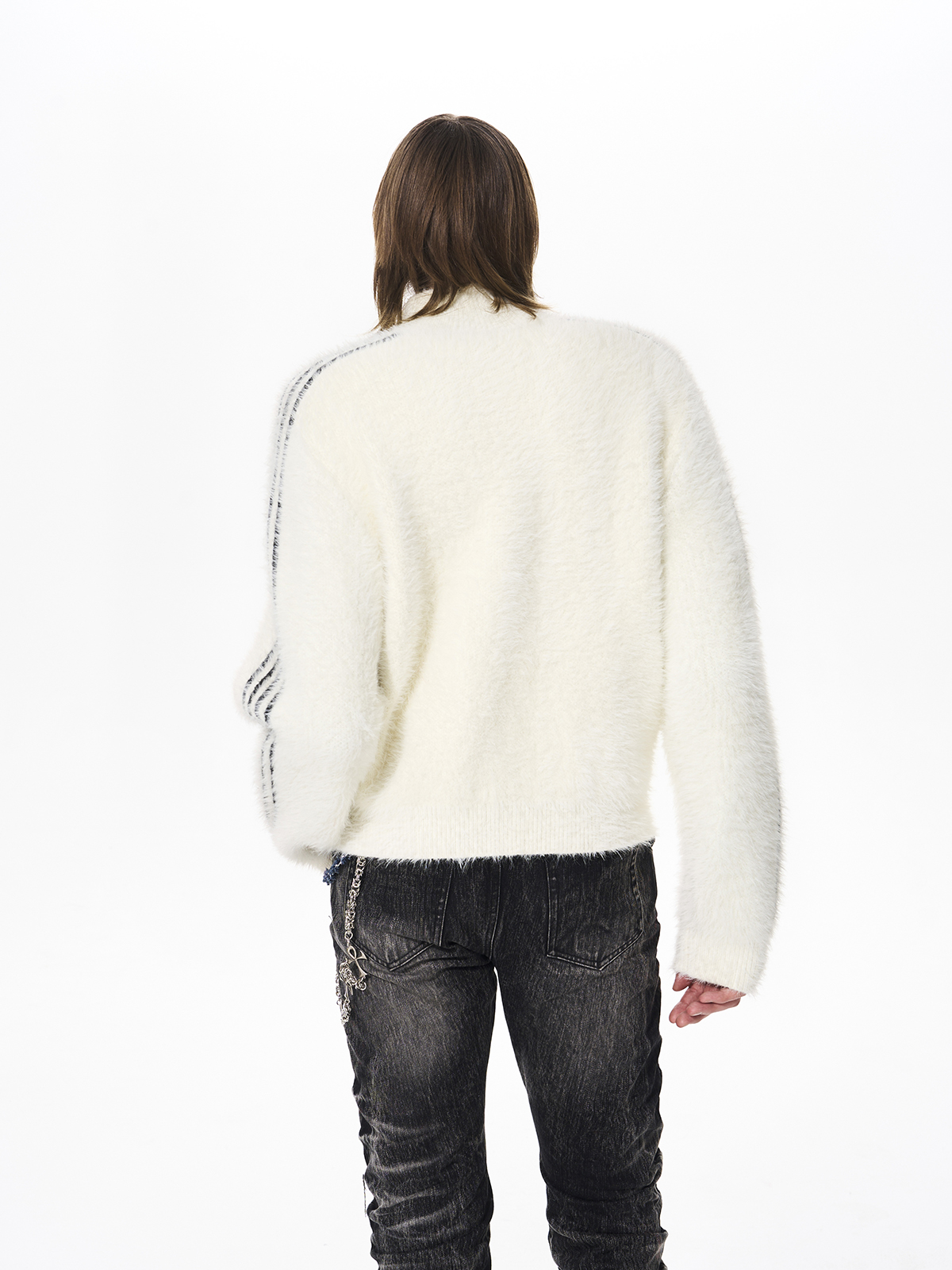 FUZZY CREST ZIP KNIT-WHITE