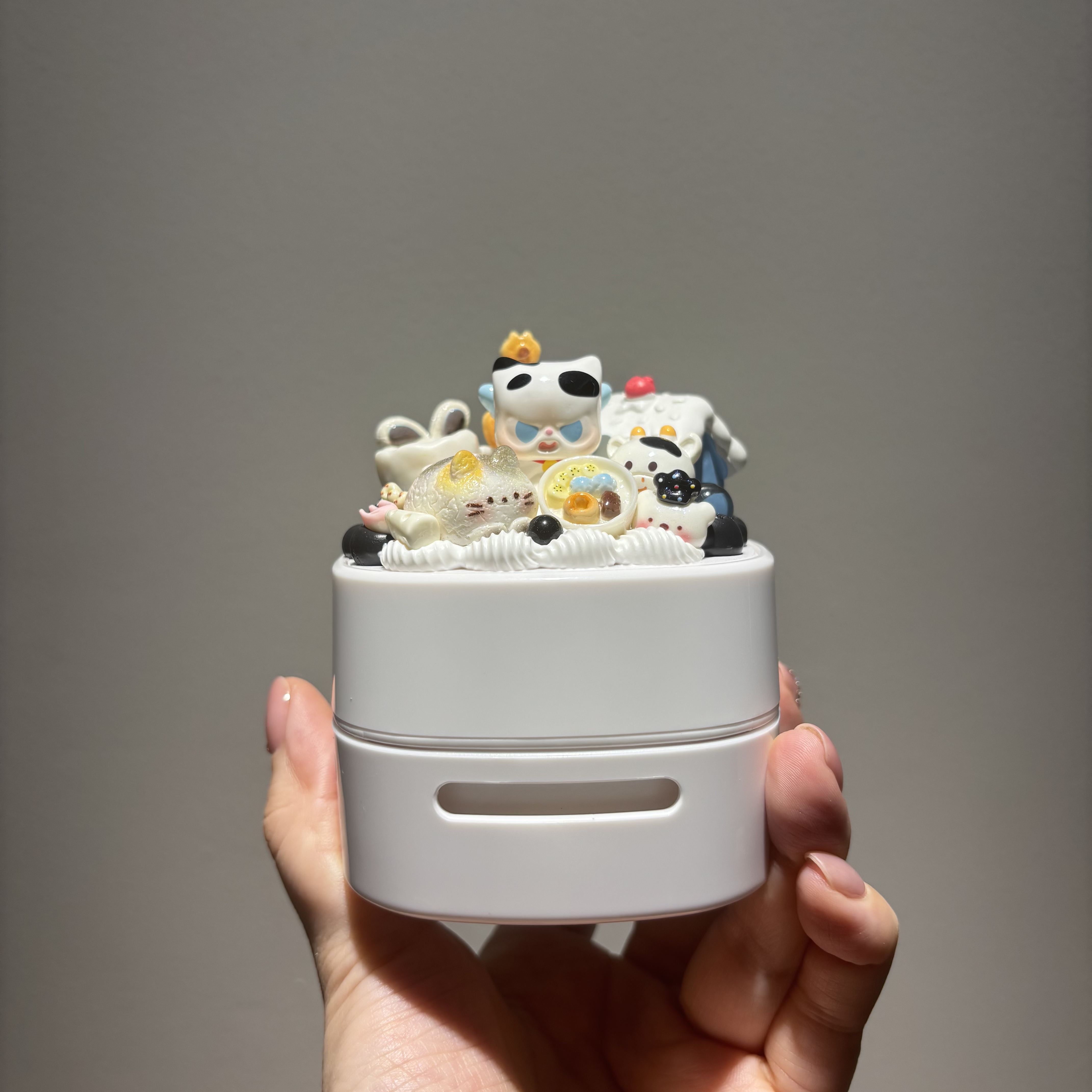 Surprise mini table vacuum box - wish is 1 more!