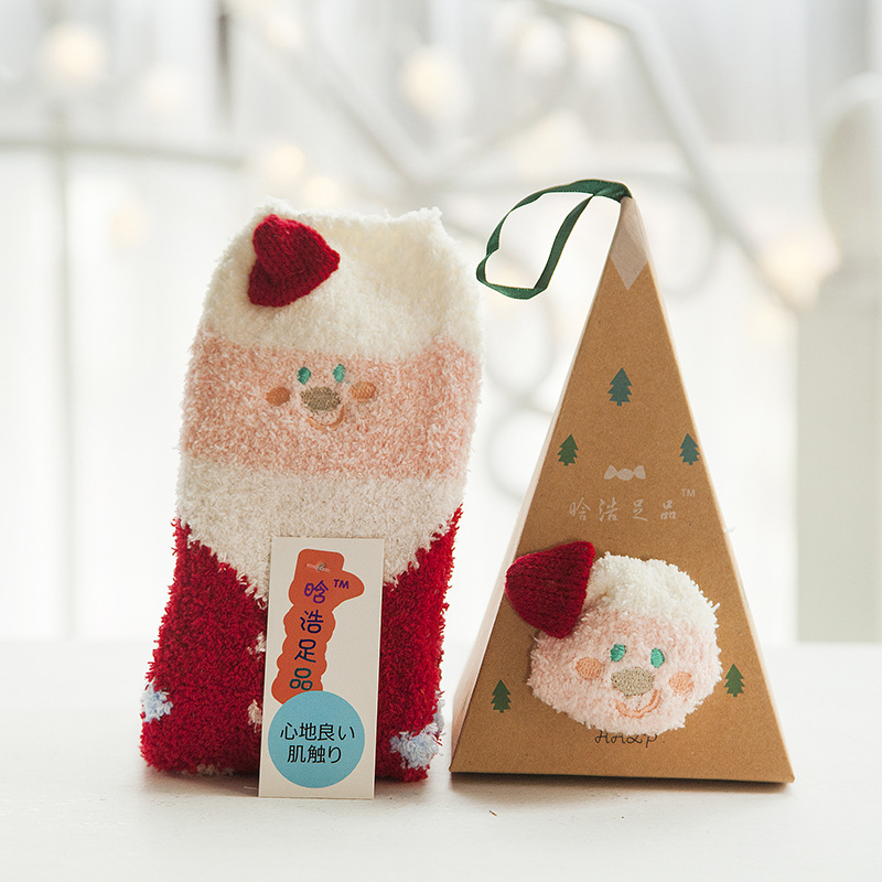 🔥Buy 3 Save $10🔥Buy 6 Save $20🔥Buy 9 Save $30🔥Coral Fleece Christmas Stockings – Cartoon Gift Triangle Box (Couples/Kids/Family) 🎄