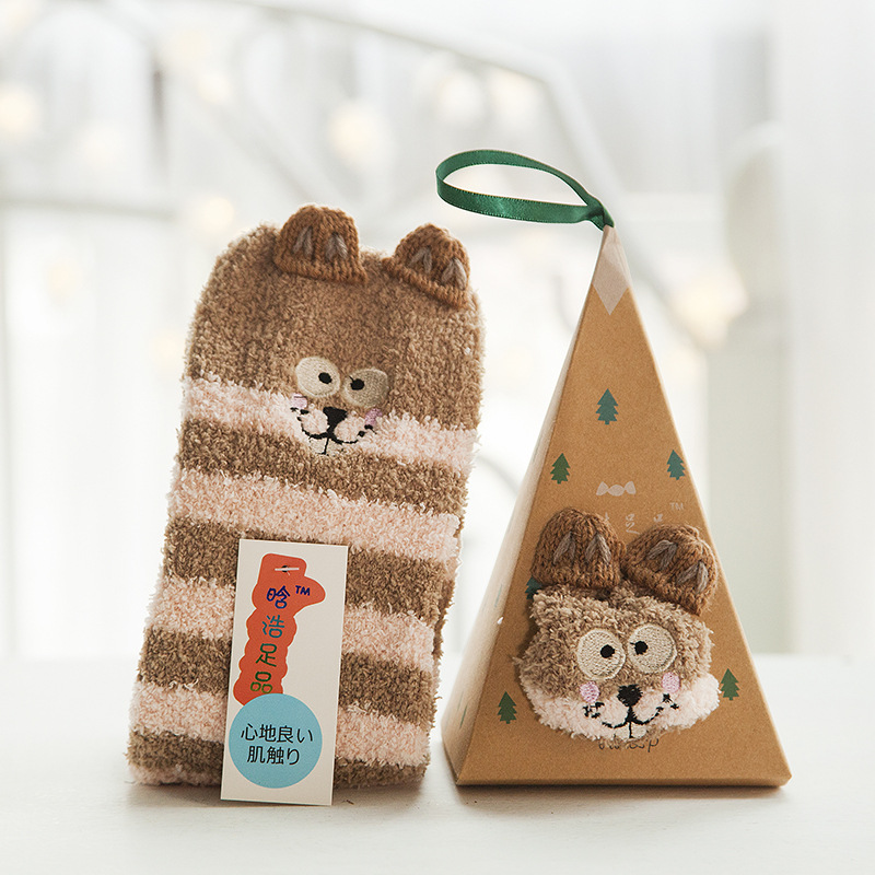 🔥Buy 3 Save $10🔥Buy 6 Save $20🔥Buy 9 Save $30🔥Coral Fleece Christmas Stockings – Cartoon Gift Triangle Box (Couples/Kids/Family) 🎄