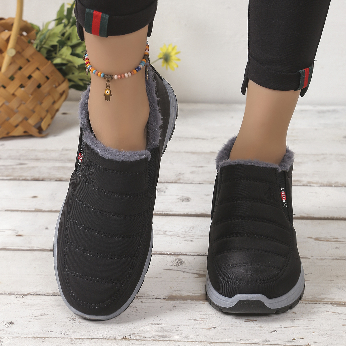 Women's Warm Sheepskin-Lined Boots Ladies Winter Ankle Slip on Short