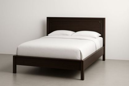 Letto matrimoniale in legno massello marrone