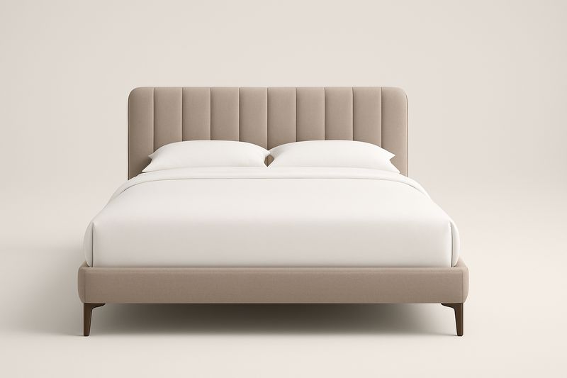 Letto matrimoniale in tessuto beige con testiera trapuntata