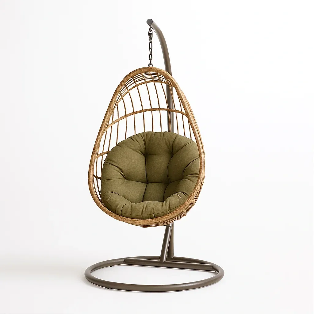 Poltrona Sospesa a Uovo in Rattan e Metallo con Cuscino Verde
