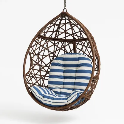Poltrona Sospesa a Uovo in Rattan Sintetico con Cuscino a Righe Blu e Bianche