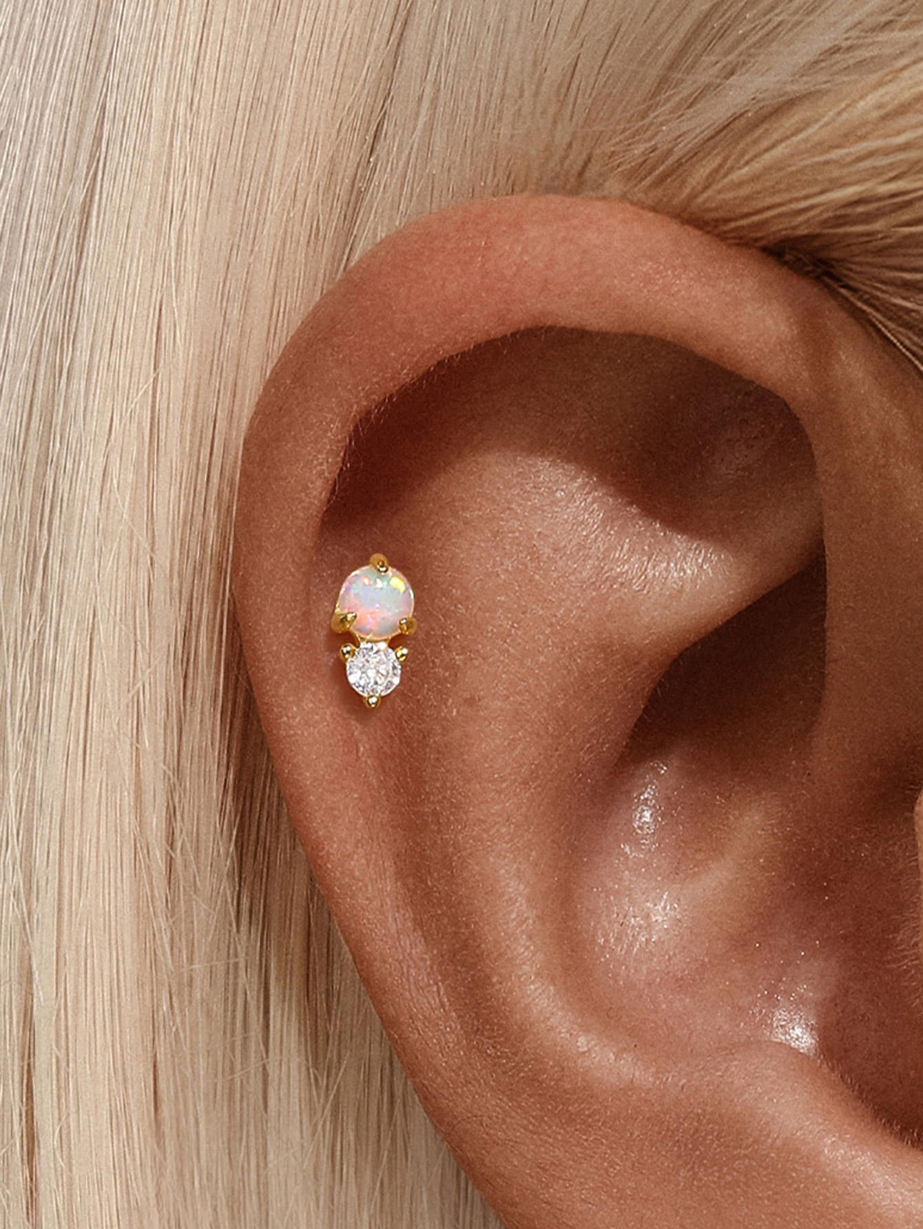 [Copy]925 Opal Flat-head Threaded Cartilage Piercing Earring