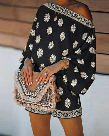 2 Pieces Outfit Boho Skew Neck Lantern Sleeve Top and Elastic Waist Shorts Set Casual Vintage Baroque Placement Print Vacation Set