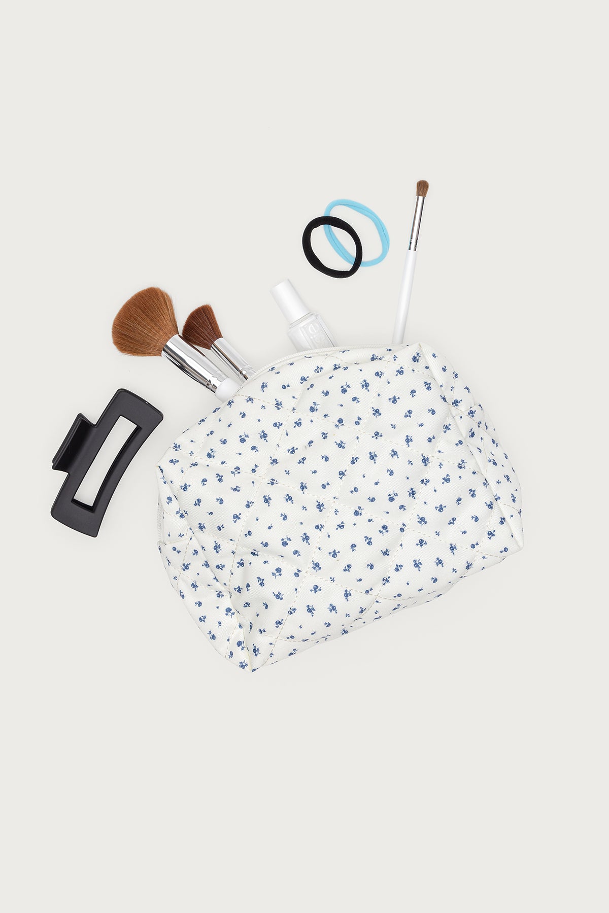 Bloomy Quilted Makeup Bag-Juice Dress