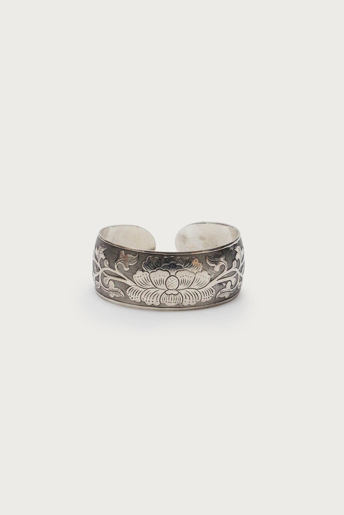 Engraved Floral Bangle Bracelet-Juice Dress