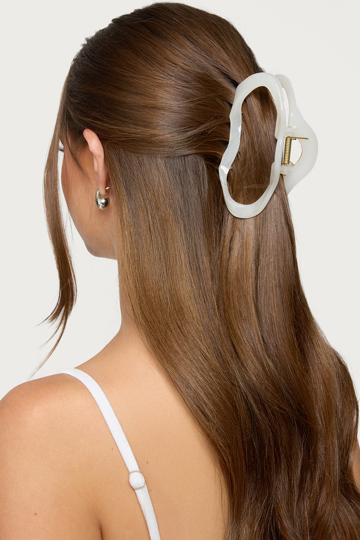 Abstract Claw Clip-Juice Dress