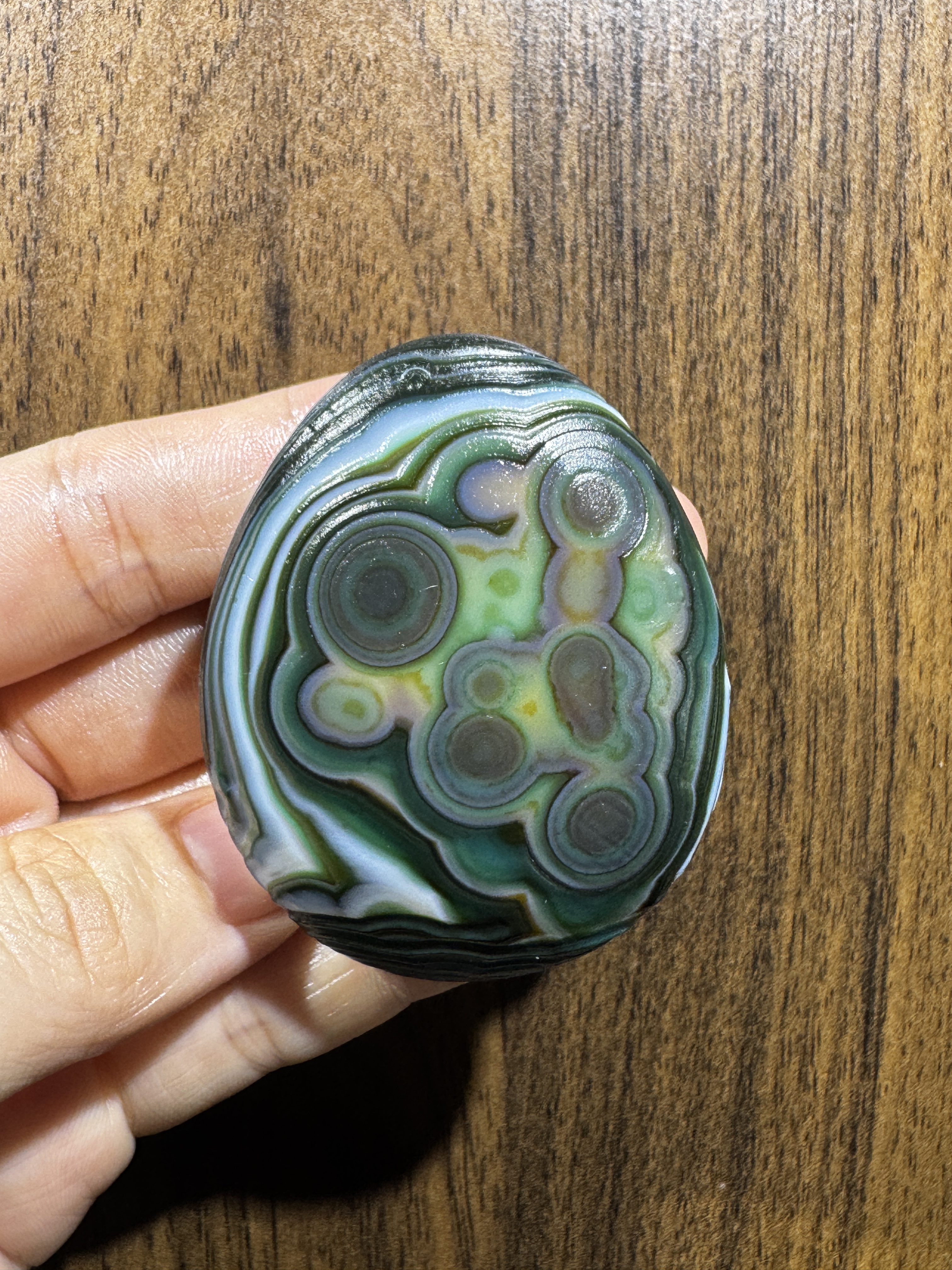 Mongolian Gobi flower‑eye agate（C52）2.24×1.77×0.98 in