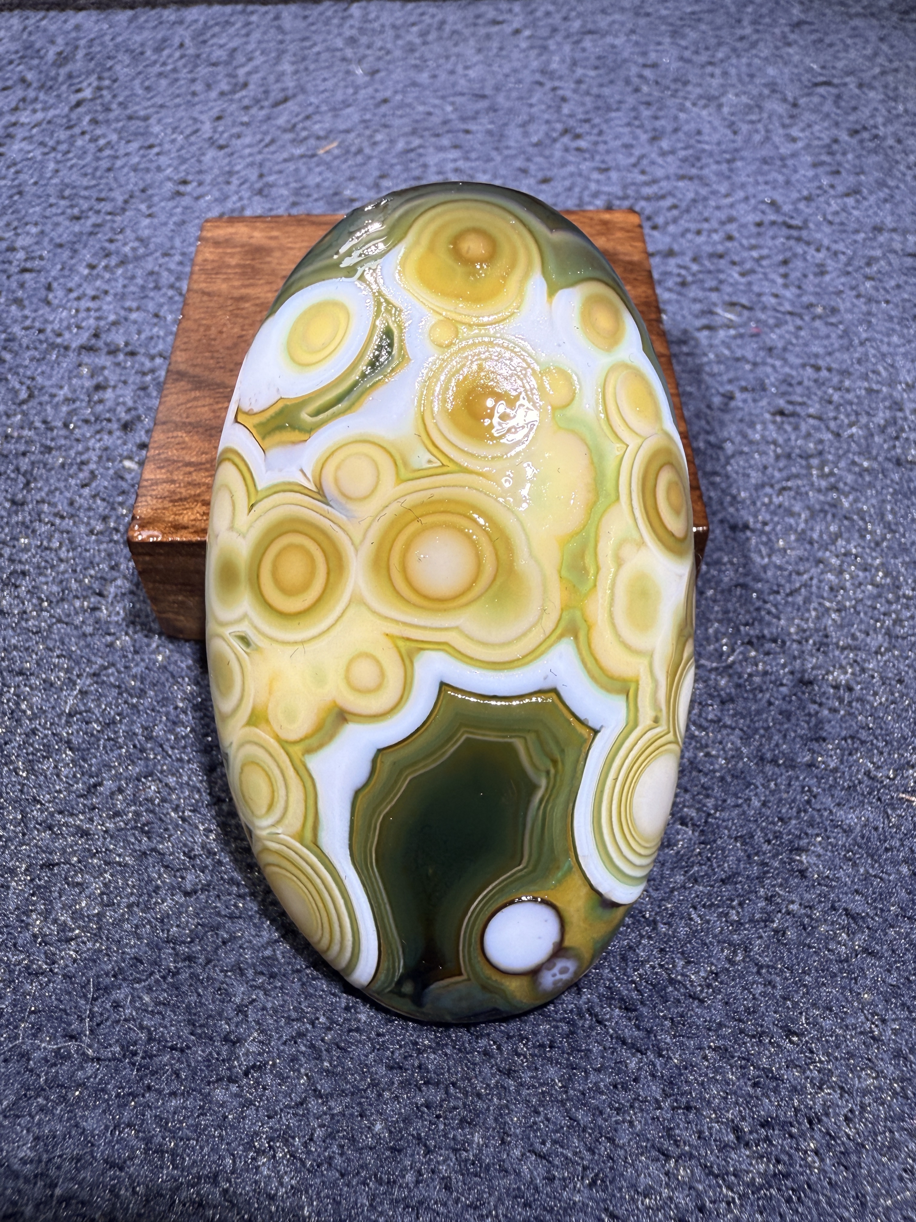041