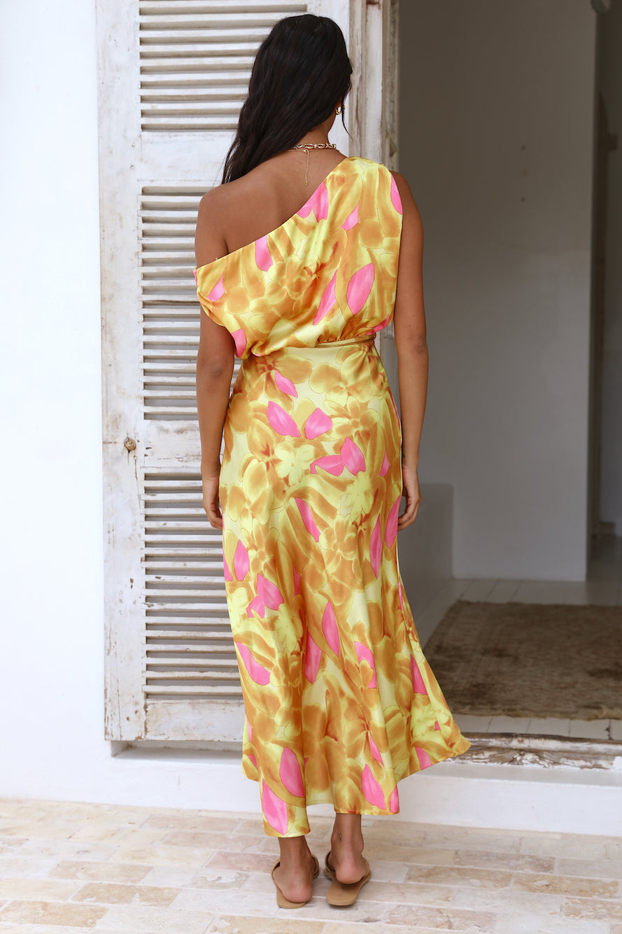 Kissing In The Rain Maxi Dress Yellow-Seaa Fashion
