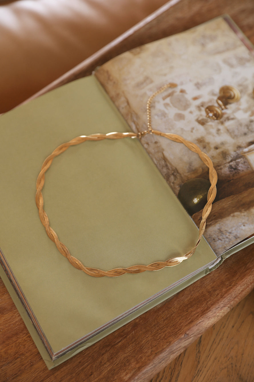 Twisted Fates Necklace Gold-Seaa Fashion