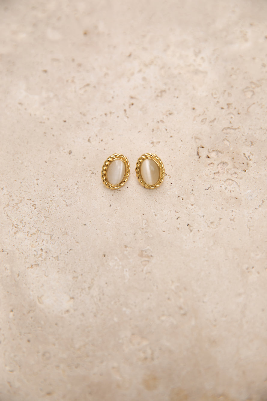 18k Gold Plated Vintage Love Earrings Gold-Seaa Fashion