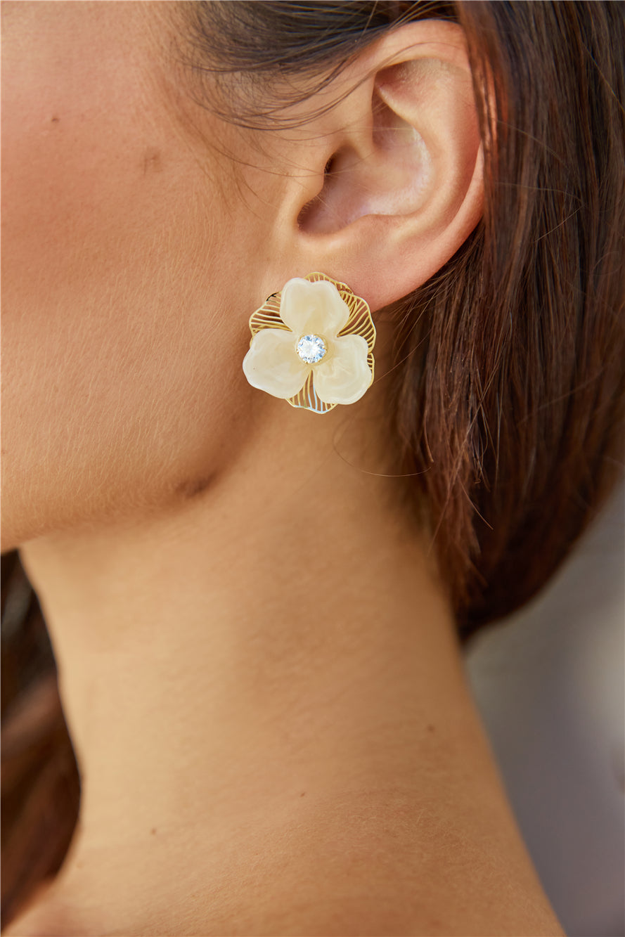 18k Gold Plated Soft Petals Earrings Gold-Seaa Fashion