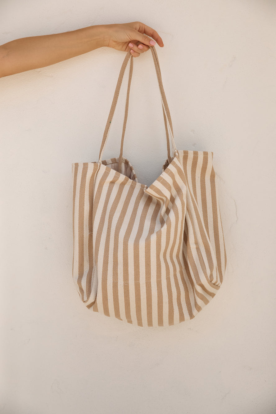 Paradise Awaits Tote Bag Natural-Seaa Fashion