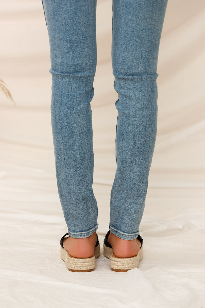 THERAPY Eden Slides Black-Seaa Fashion