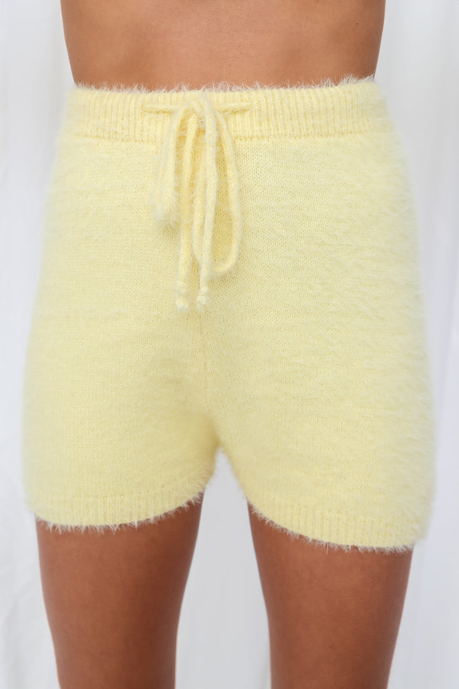 Live Young Shorts Lemon-Seaa Fashion
