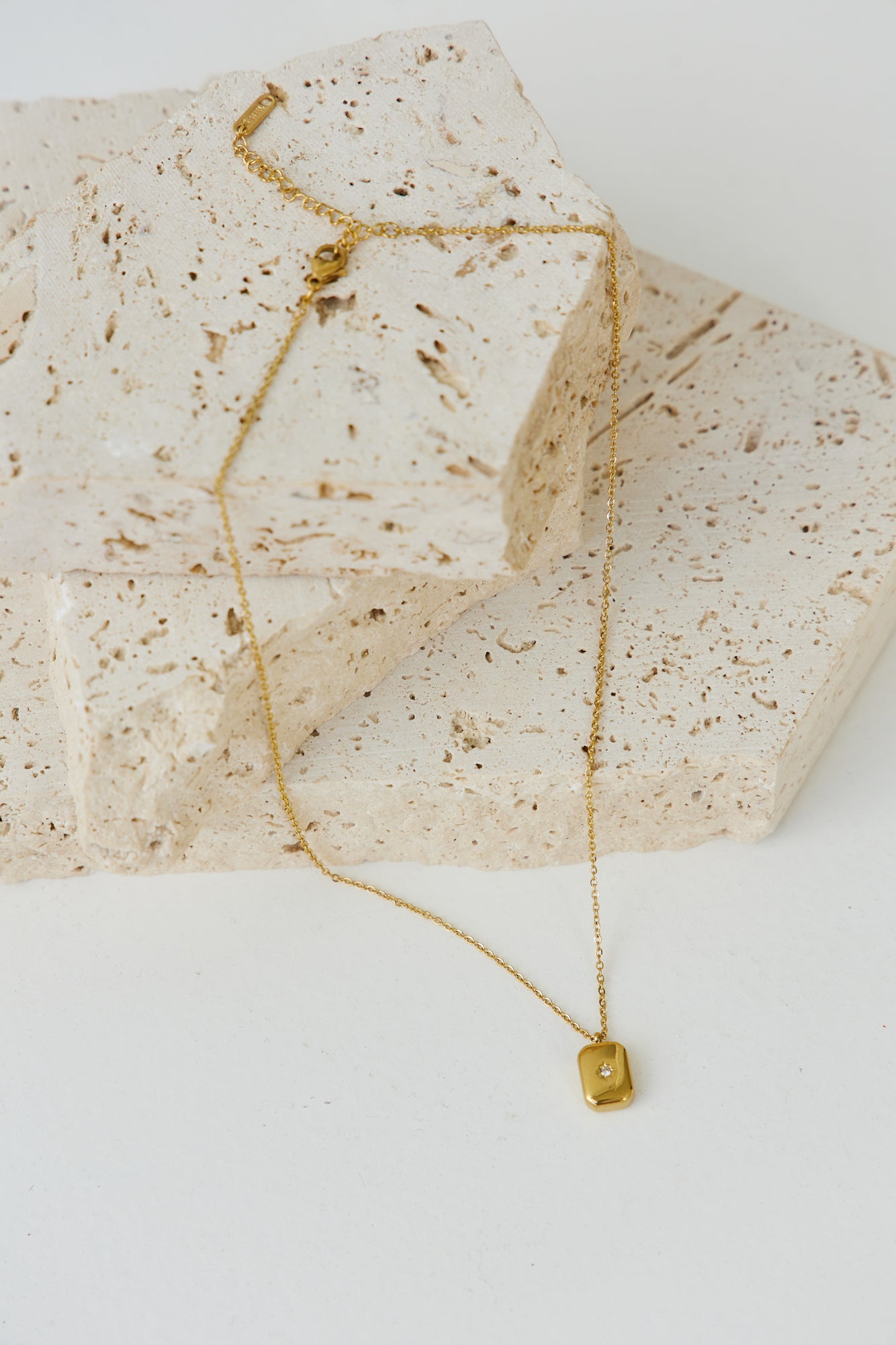 18k Gold Plated Deck Of Cards Necklace Gold-Seaa Fashion