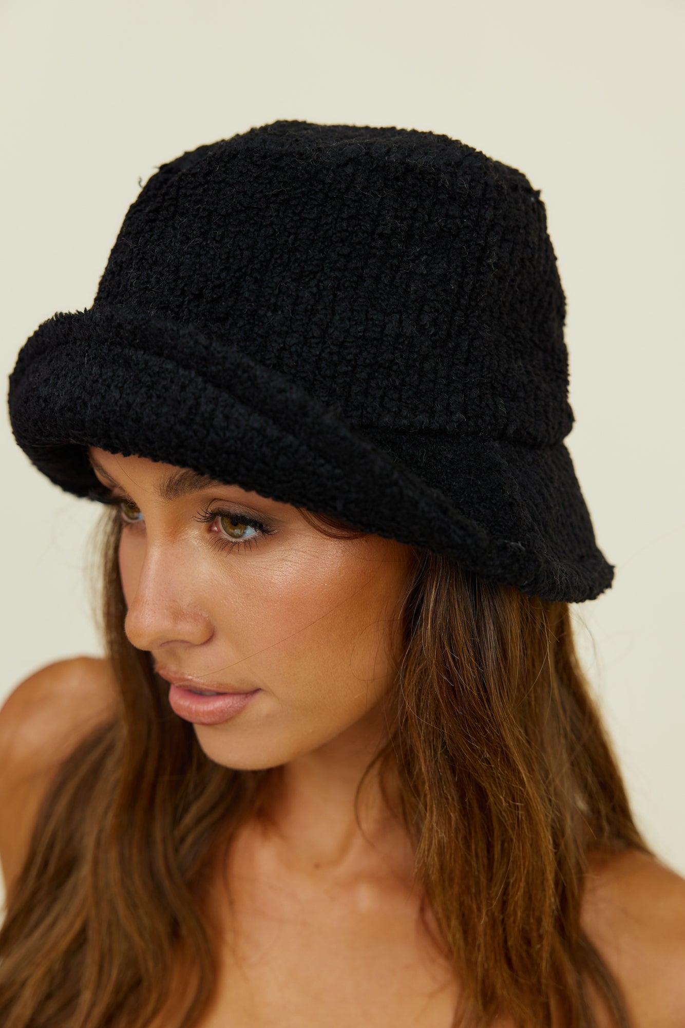 Zoom In Bucket Hat Black-Seaa Fashion