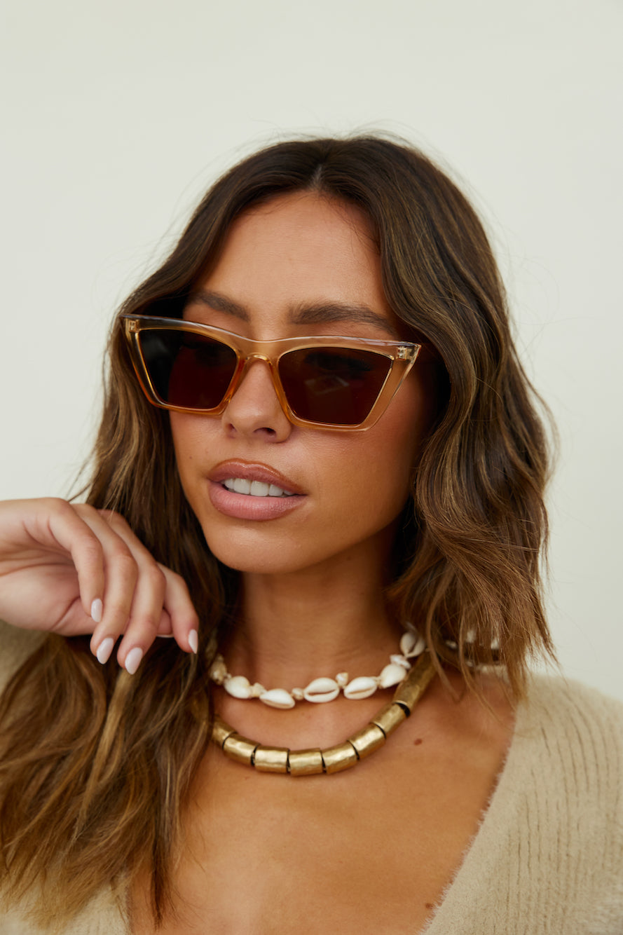 REALITY Lizette Sunglasses Champagne-Seaa Fashion