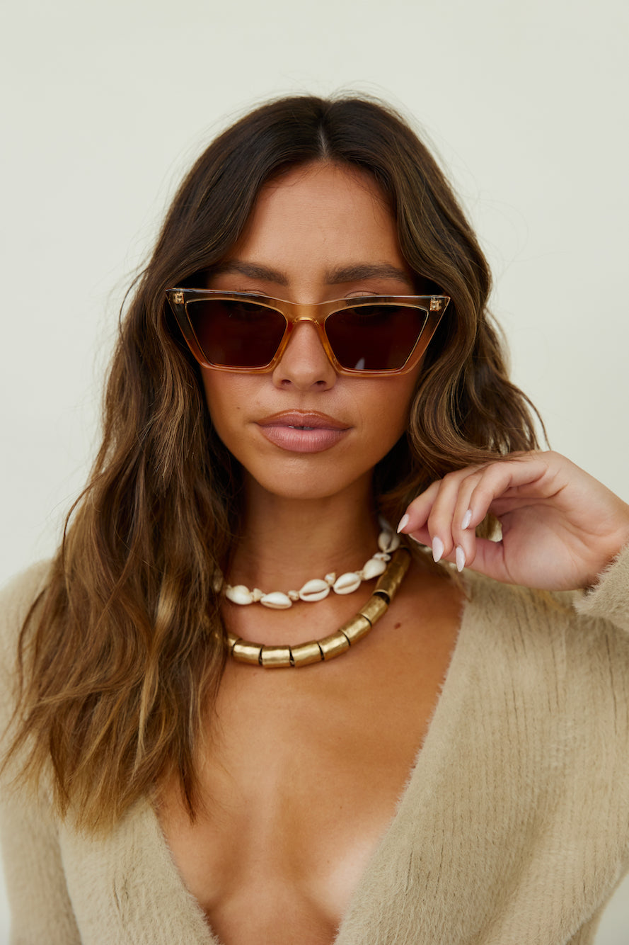 REALITY Lizette Sunglasses Champagne-Seaa Fashion