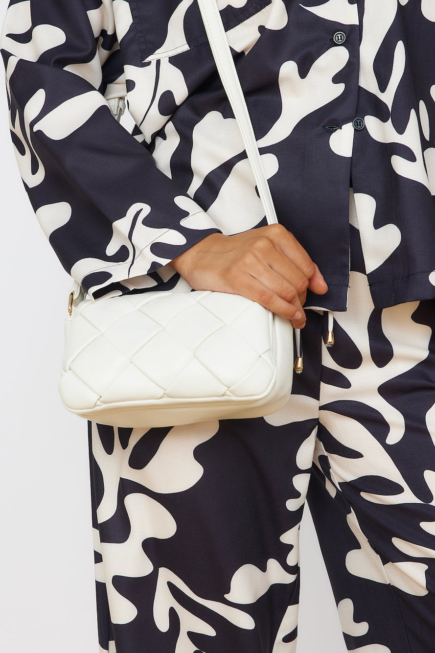 BILLINI Bardot Cross Body Bag Bone-Seaa Fashion