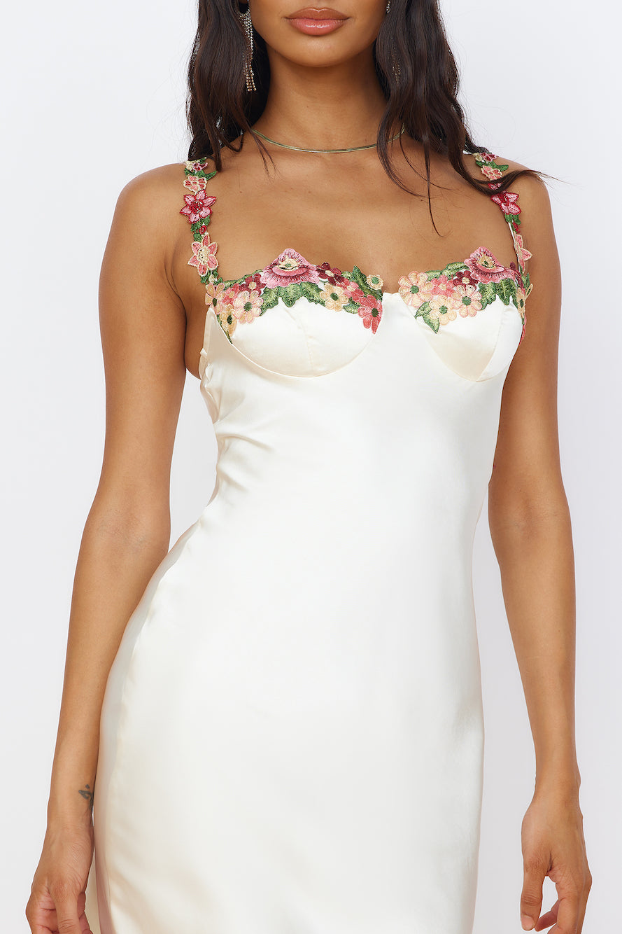 Magnetic Forces Maxi Dress White-Seaa Fashion