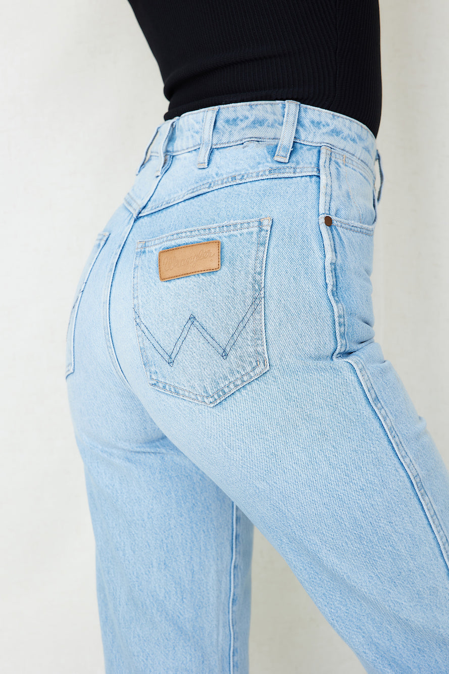 WRANGLER Claudia Hi Straight Utopian Blue-Seaa Fashion