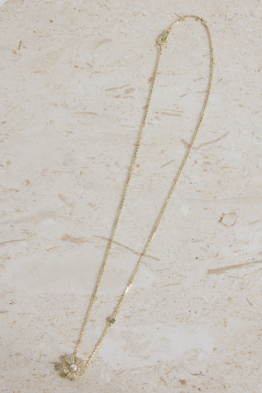 18k Gold Plated Flower Necklace Gold-Seaa Fashion