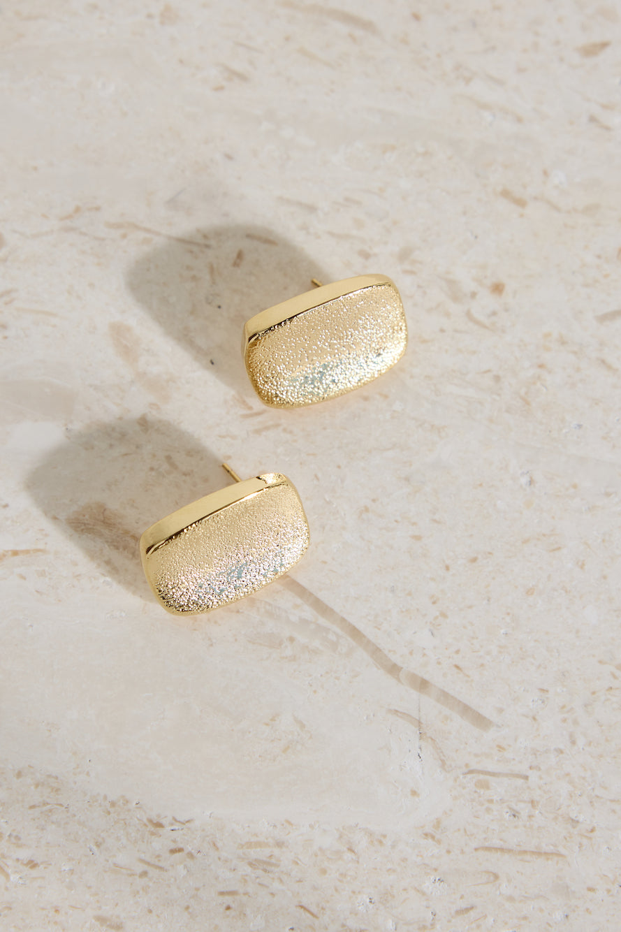 18K Gold Plated Focused Earrings Gold-Seaa Fashion