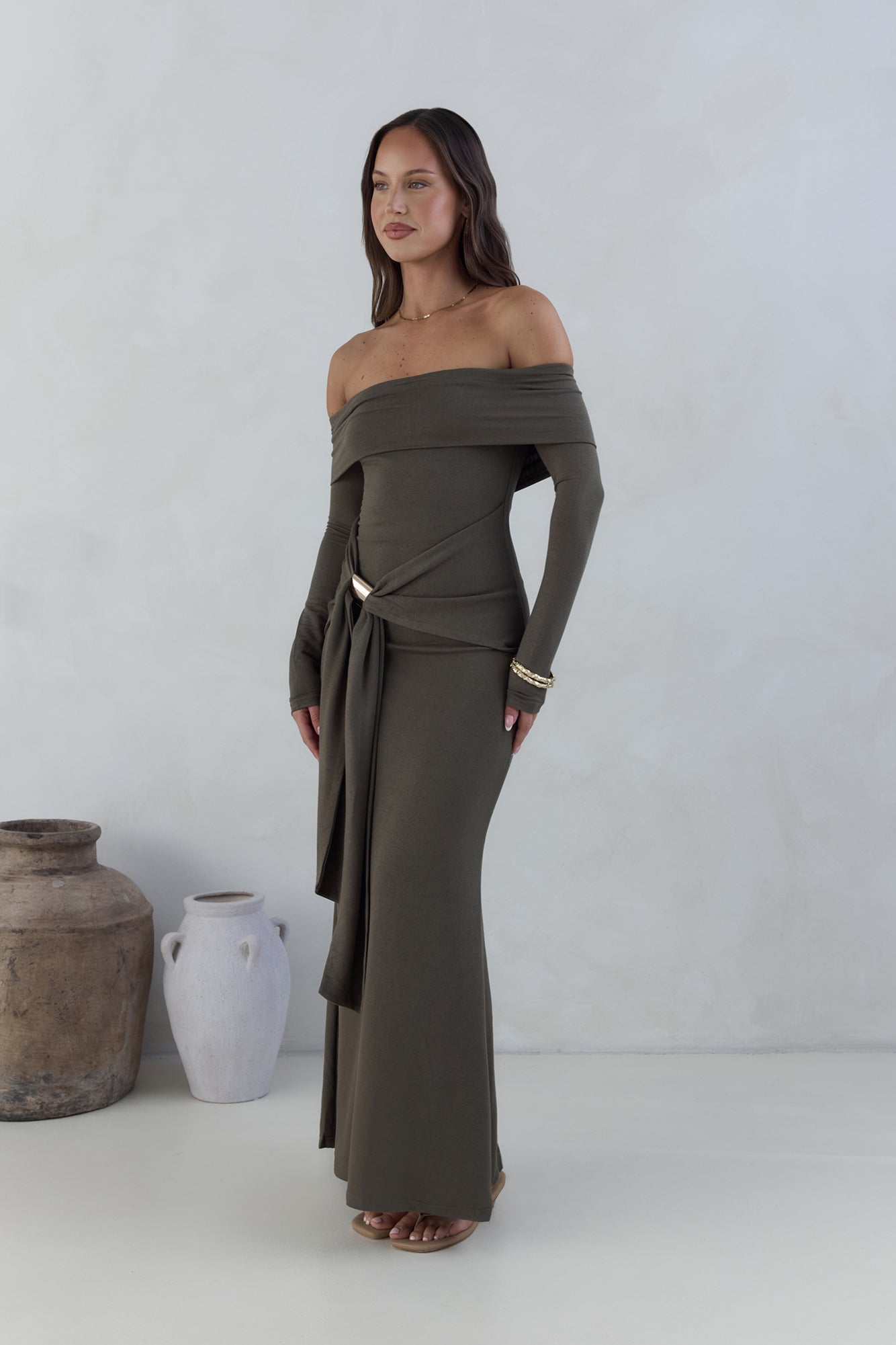 The Getaway Edit Off Shoulder Maxi Dress Olive-Seaa Fashion