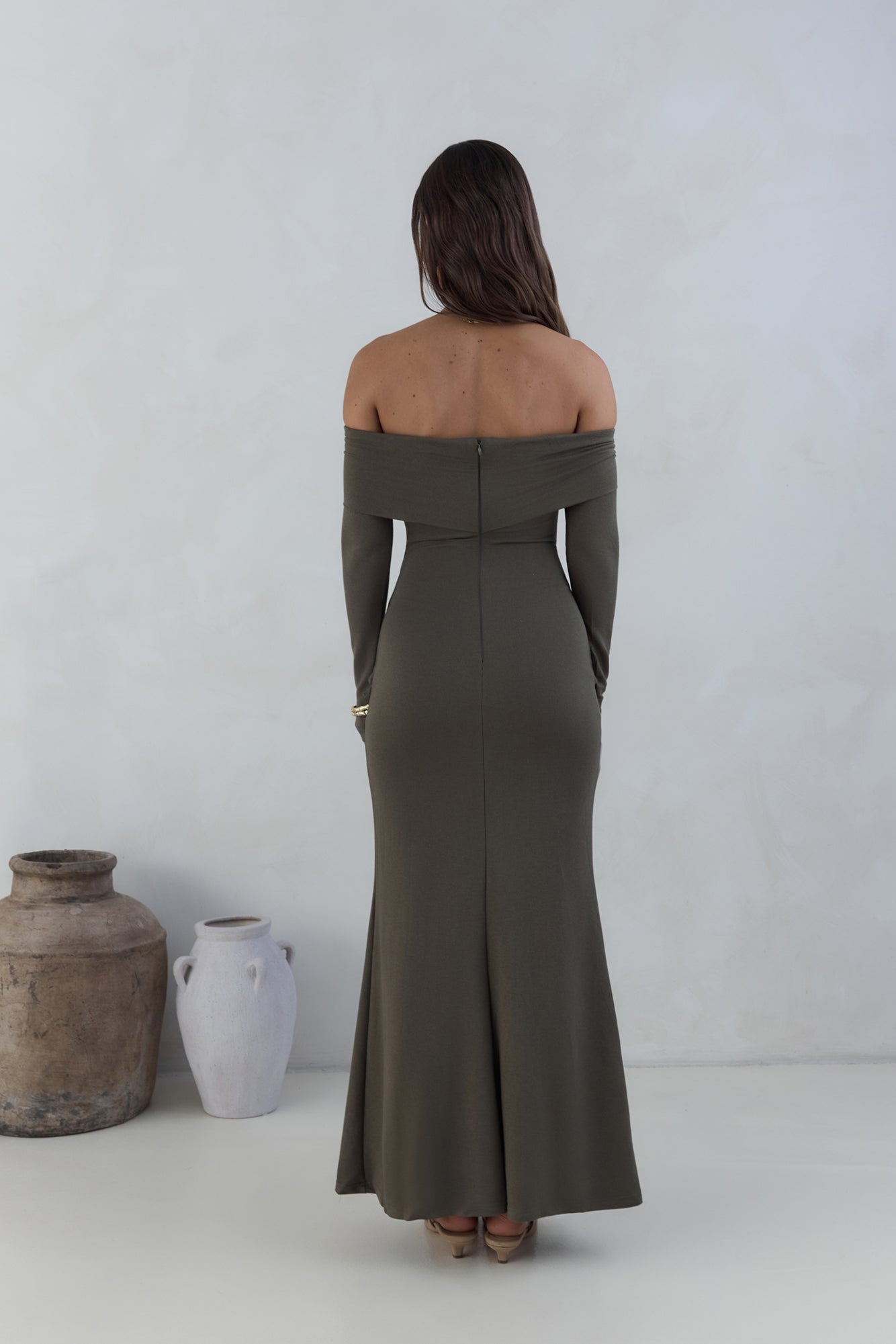 The Getaway Edit Off Shoulder Maxi Dress Olive-Seaa Fashion