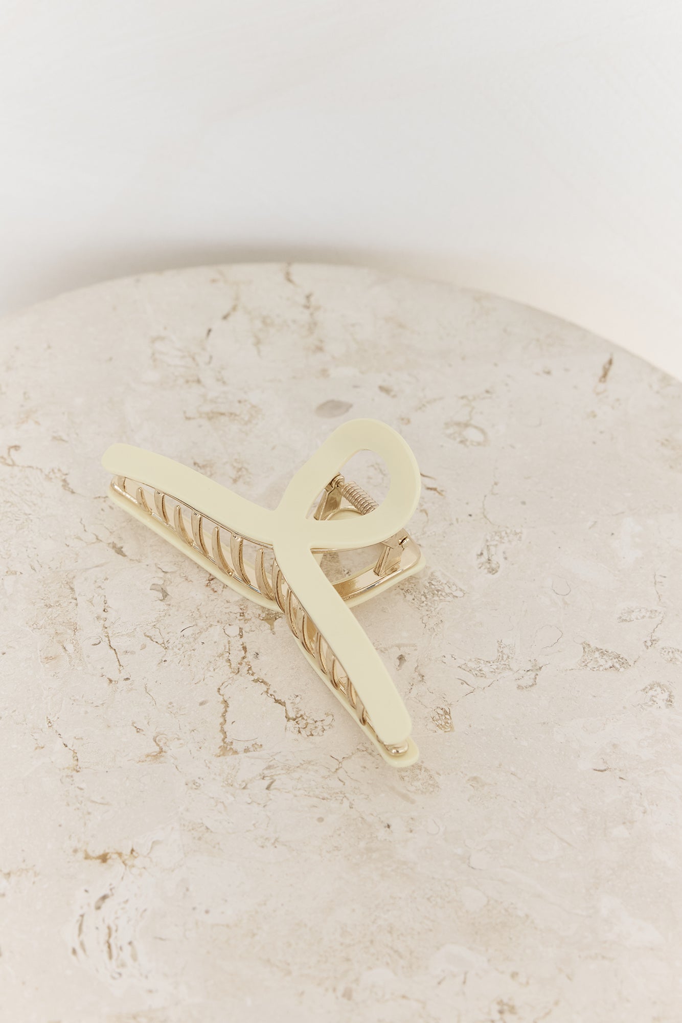 Sun Girl Claw Clip Yellow-Seaa Fashion