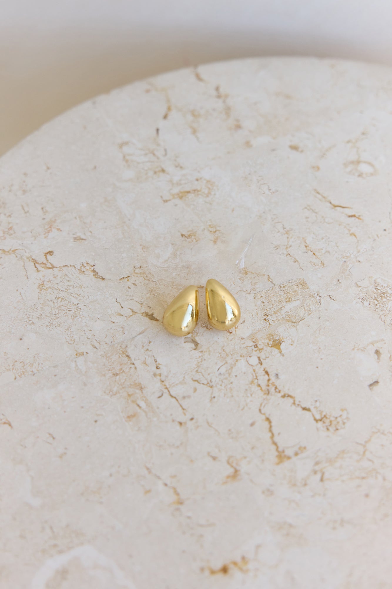 Luna Drops Earrings Gold-Seaa Fashion