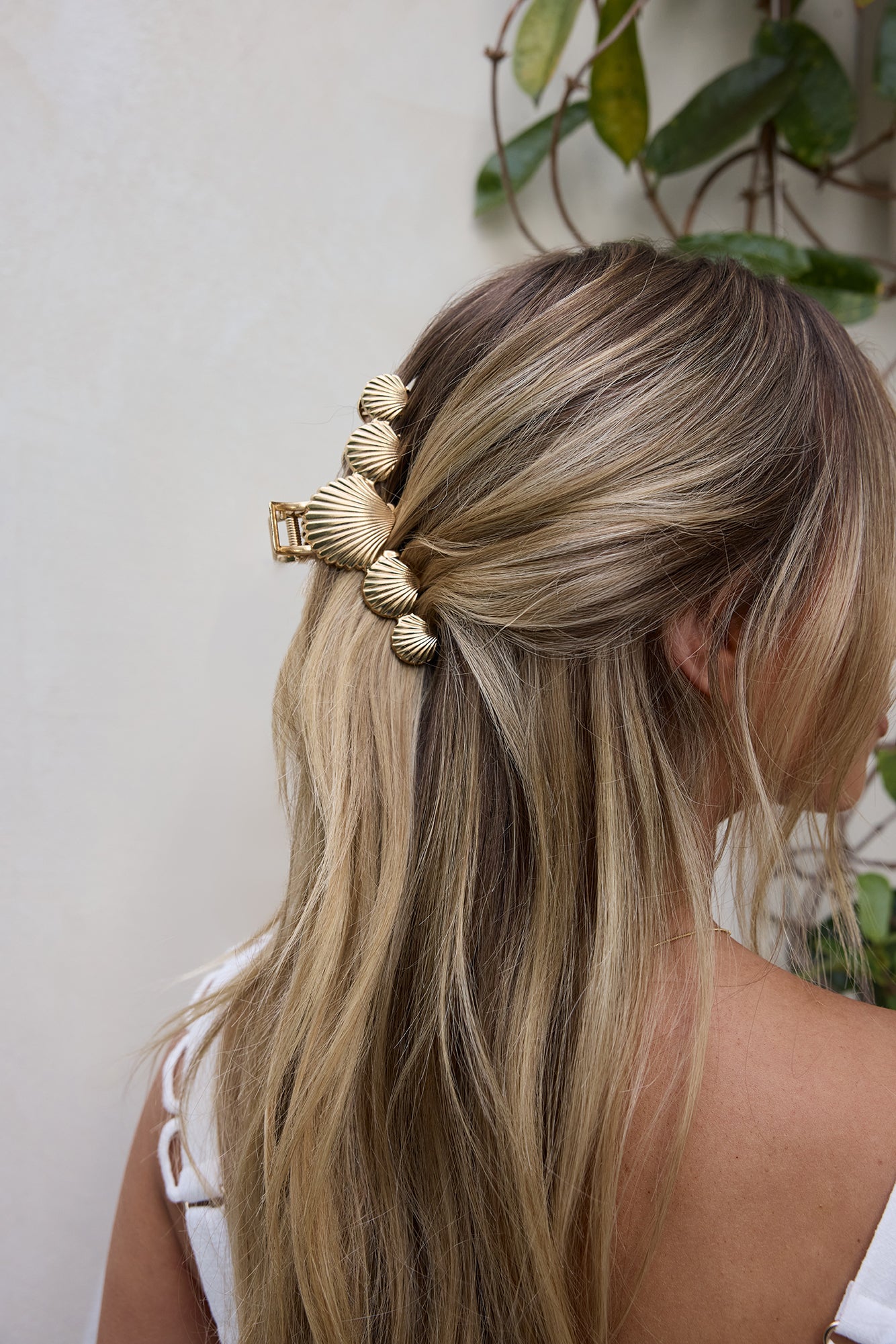 Sea Shell Claw Clip Gold-Seaa Fashion