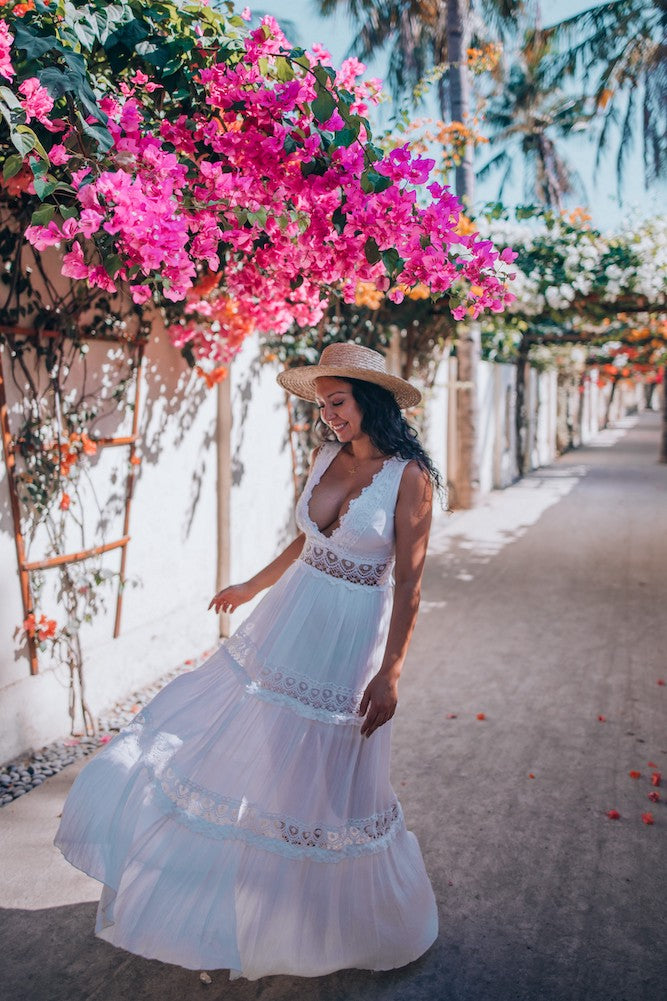 Playing Games Maxi Dress White-Seaa Fashion