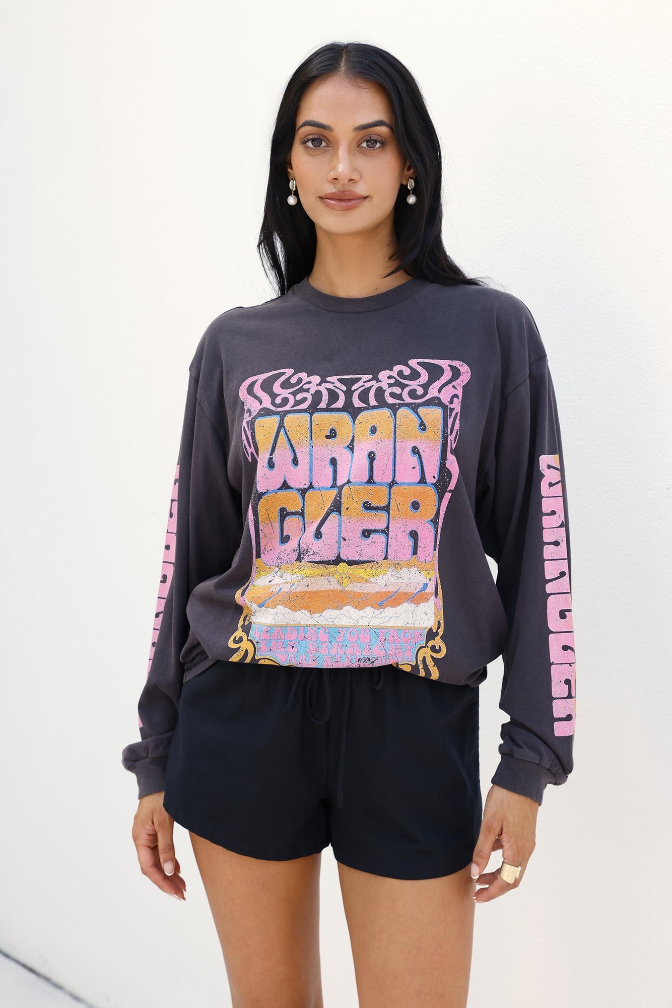 The Stacked L/S Tee Worn Black-Seaa Fashion