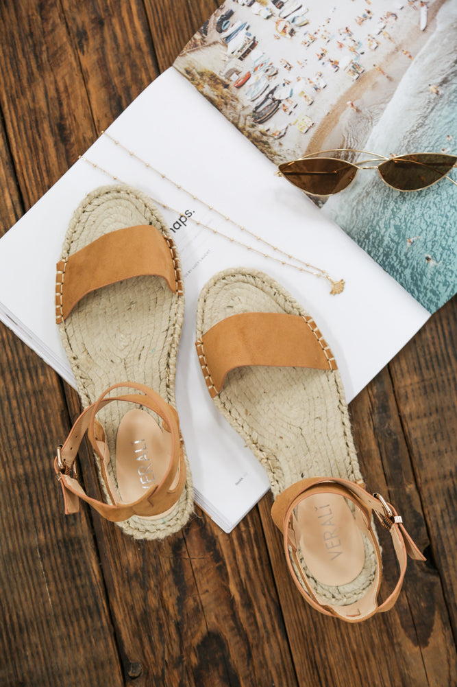 VERALI Enya Sandal Honey Micro-Seaa Fashion