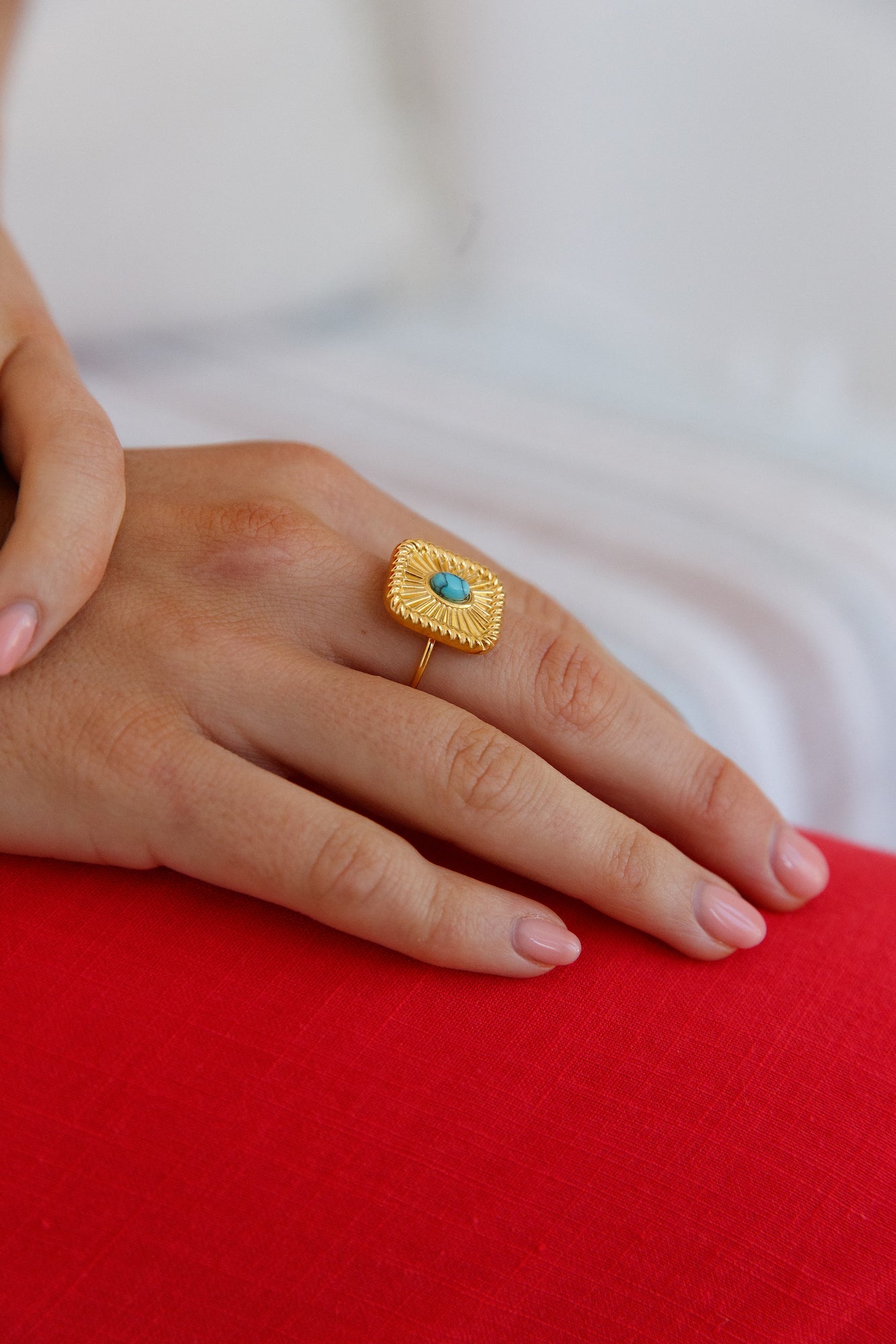 18k Gold Plated Secret Gems Ring Gold-Seaa Fashion