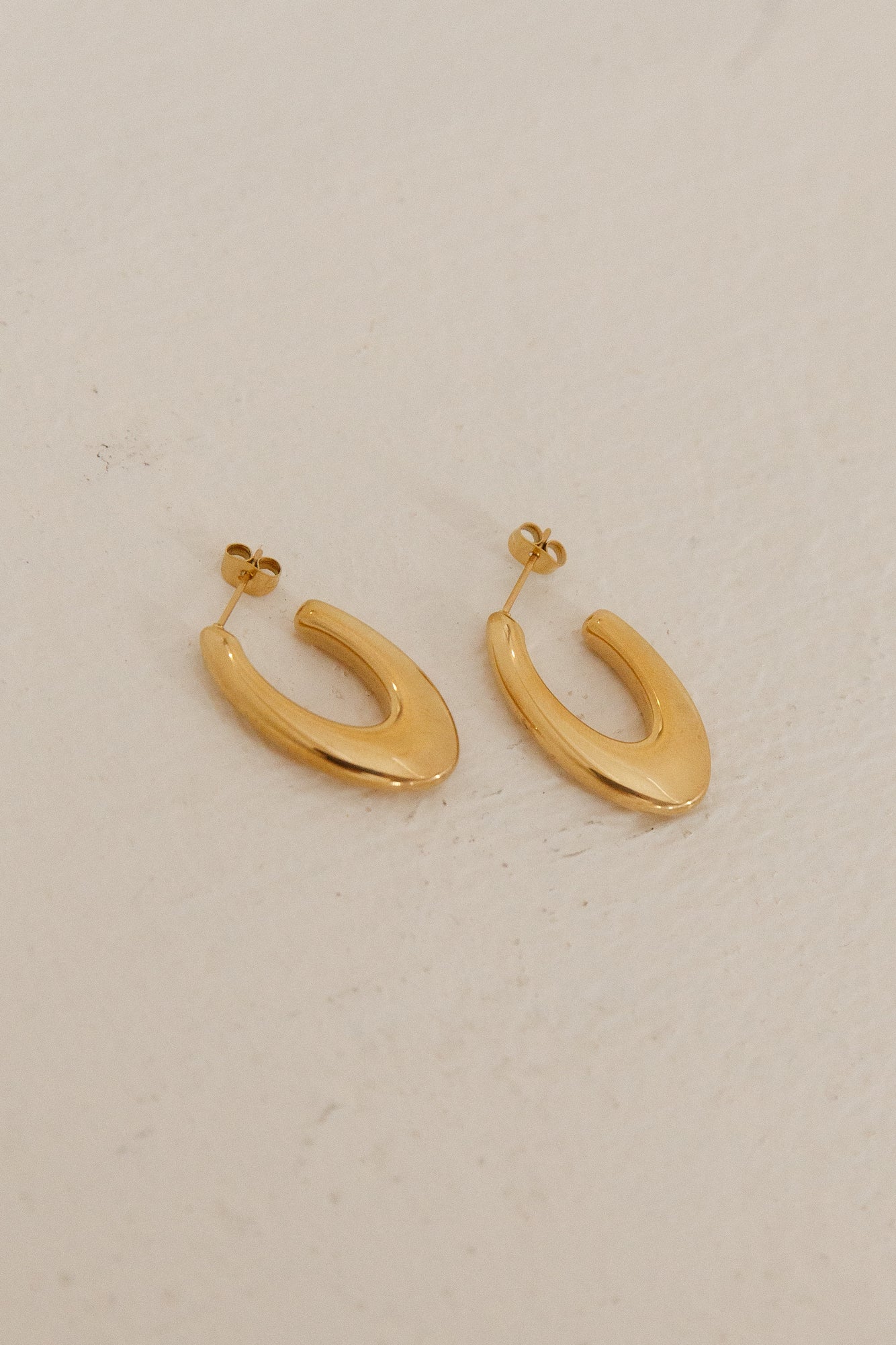 18K Gold Plated Perfect Hoop Earrings Gold-Seaa Fashion