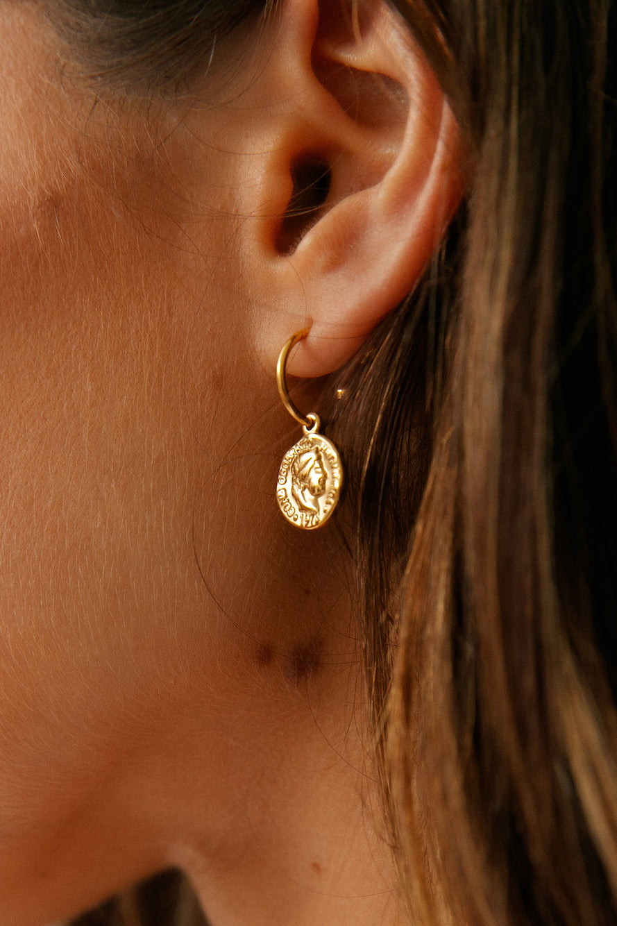 18k Gold Plated Te Amo Earrings Gold-Seaa Fashion