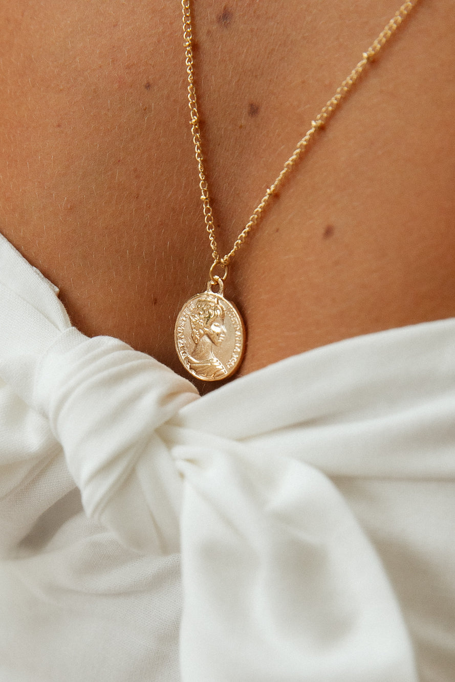 Treasuring You Necklace Gold-Seaa Fashion