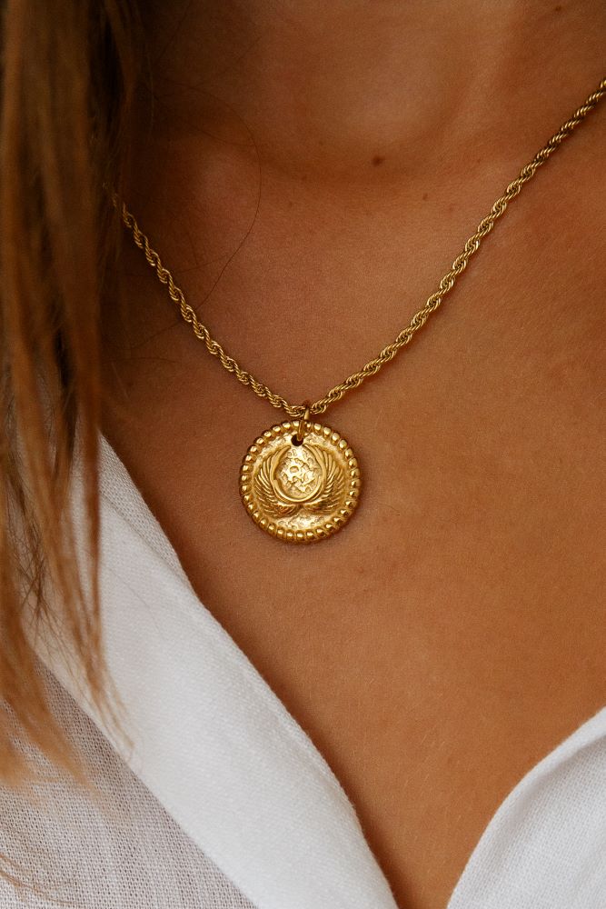 18k Gold Plated In Time Necklace Gold-Seaa Fashion