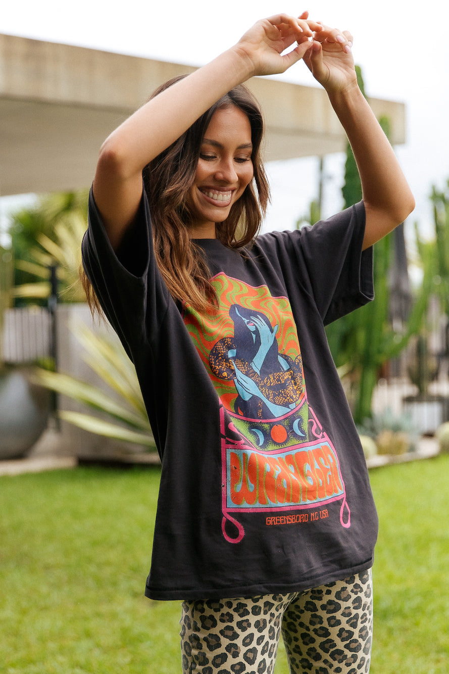 WRANGLER Serpent Muse Tee Black-Seaa Fashion