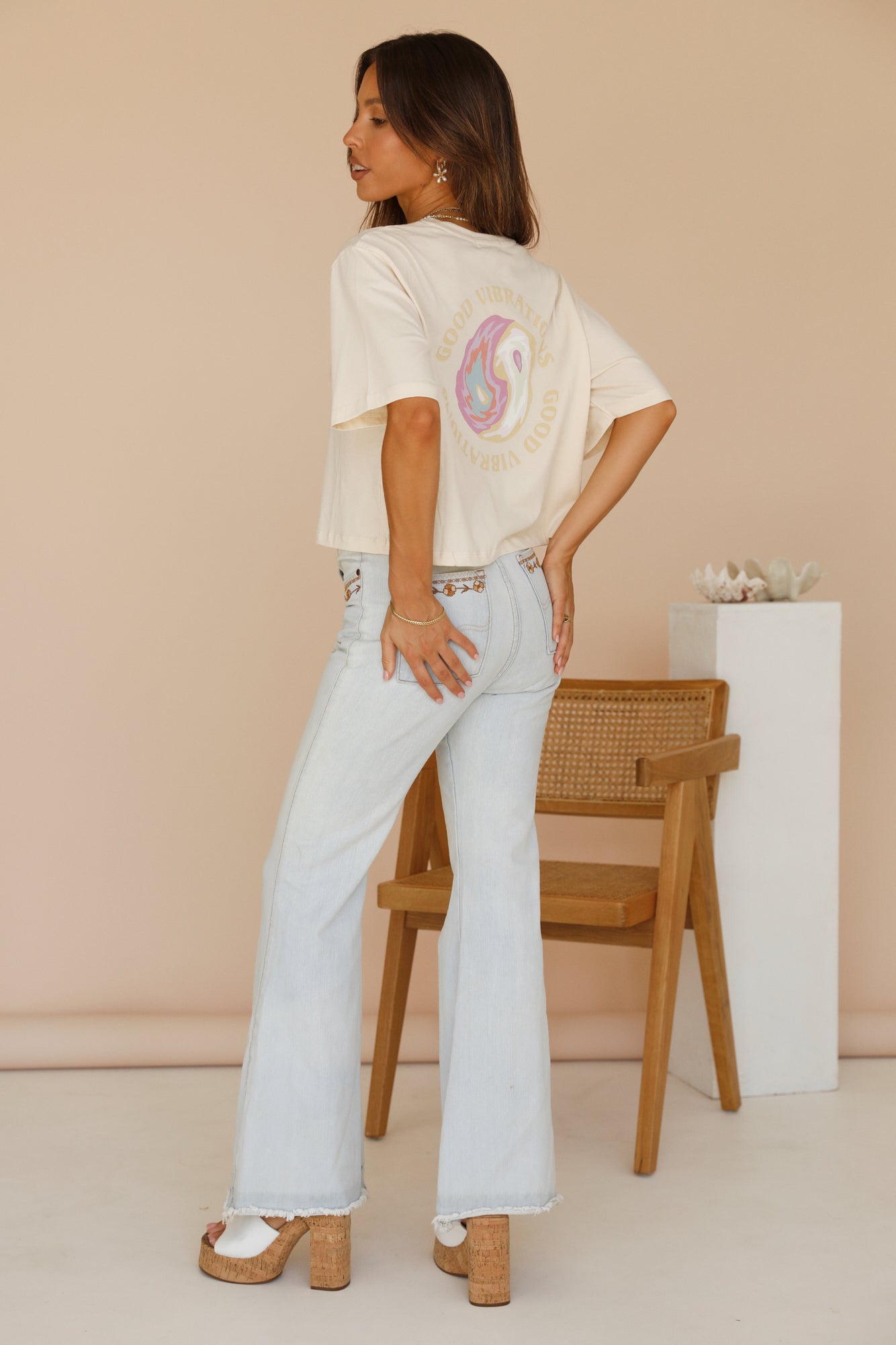 CHARLIE HOLIDAY Good Vibrations Boxy Tee Natural-Seaa Fashion